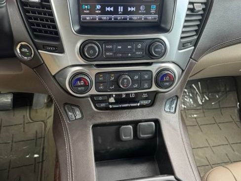 Used 2017 Chevrolet Tahoe LT w/ Luxury Package RWD image 7
