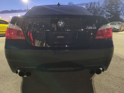 Used 2006 BMW M5 image 7
