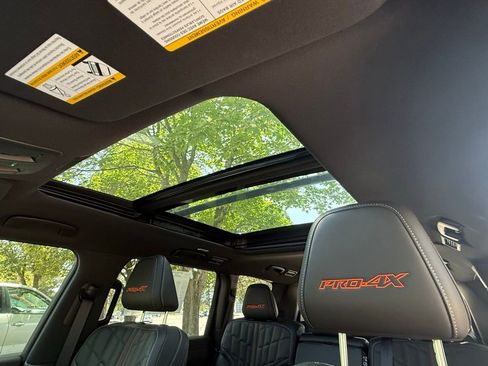 New 2025 Nissan Armada PRO-4X w/ Pro-4X Premium Package image 38