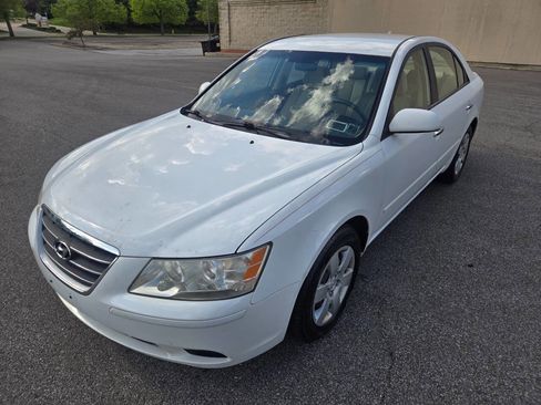 Used 2010 Hyundai Sonata GLS FWD image 3