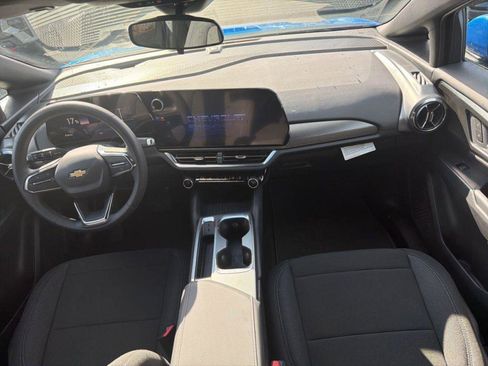 New 2026 Chevrolet Equinox EV LT FWD image 23