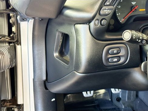 Used 2002 Chevrolet Corvette Convertible w/ Preferred Equipment Group2 image 14