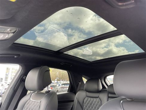 Used 2024 Genesis GV70 3.5T Sport w/ Sport Advanced Package image 38