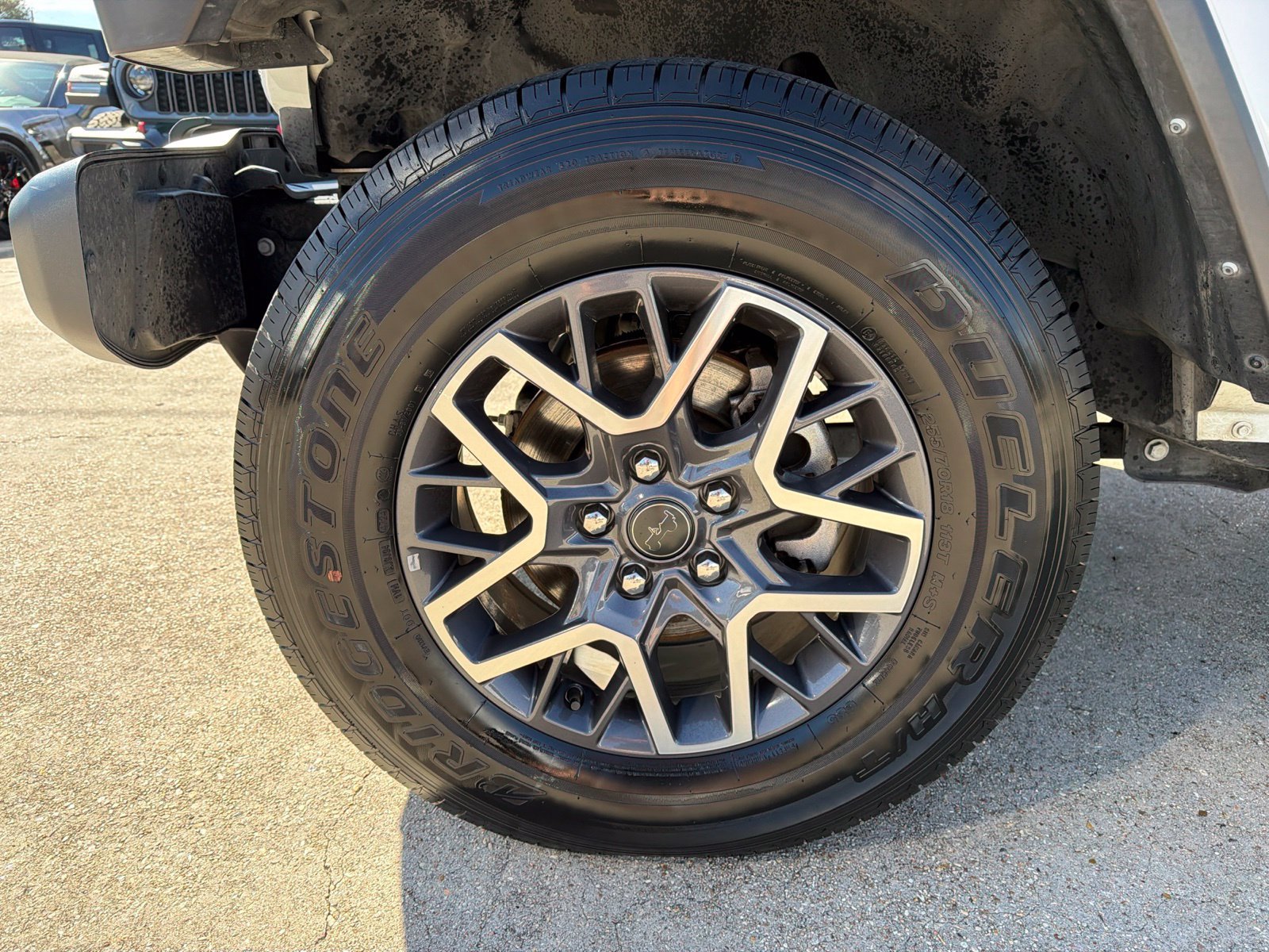 Used 2025 Jeep Wrangler Unlimited Sahara AWD/4WD image 7