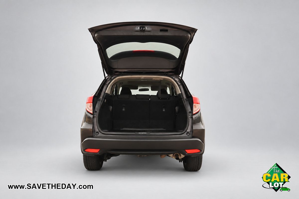 Used 2018 Honda HR-V EX image 12