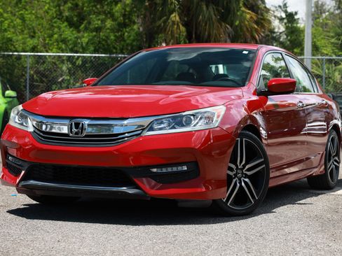 Used 2017 Honda Accord Sport image 1