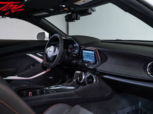Used 2020 Chevrolet Camaro ZL1 RWD image 49