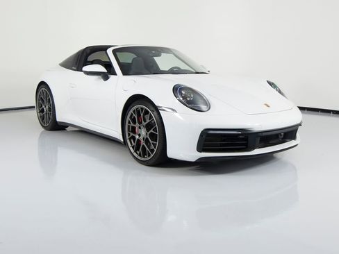 Certified 2022 Porsche 911 Targa 4S AWD/4WD image 12