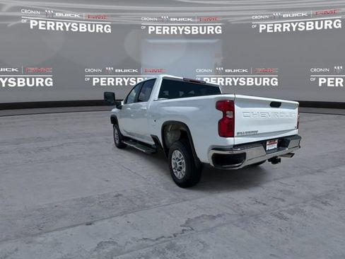 Used 2025 Chevrolet Silverado 2500 LT w/ Convenience Package AWD/4WD image 6