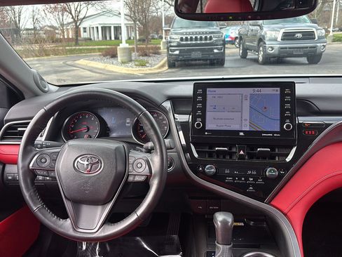 Used 2024 Toyota Camry XSE w/ Navigation Package image 13