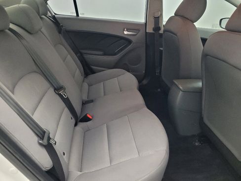 Used 2017 Kia Forte LX image 19