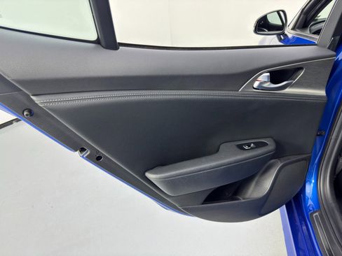 Used 2022 Kia Stinger GT1 image 43