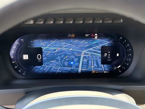 Certified 2025 Volvo XC90 B6 Core AWD/4WD image 10