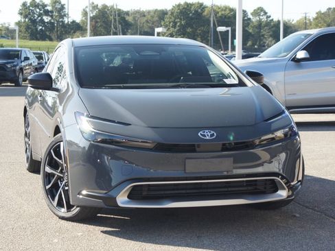 Used 2026 Toyota Prius Plug-In Hybrid w/ Limited Premium Package FWD image 26