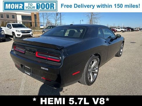 Used 2022 Dodge Challenger R/T image 5