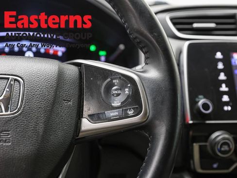 Used 2018 Honda CR-V Touring image 16