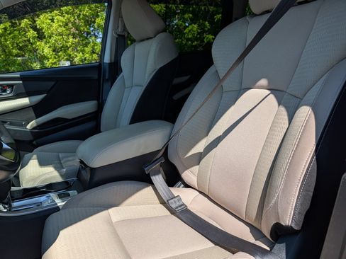 Used 2021 Subaru Ascent Premium w/ Convenience Package AWD/4WD image 16