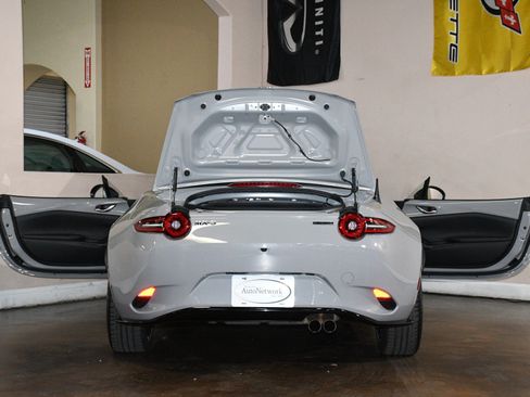 Used 2025 MAZDA MX-5 Miata Club w/ Brembo/BBS Recaro Package RWD image 88