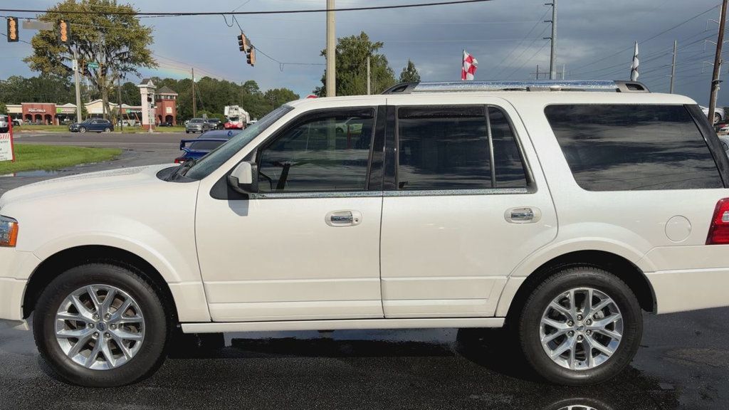 Used 2017 Ford Expedition Limited w/ Equipment Group 301A RWD image 5