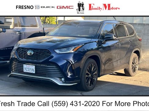 Used 2025 Toyota Highlander XSE AWD/4WD image 1