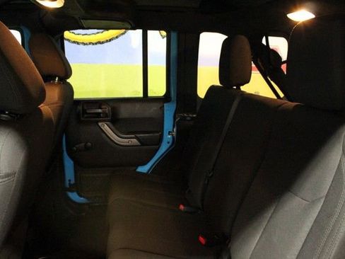 Used 2018 Jeep Wrangler Unlimited Sport image 14