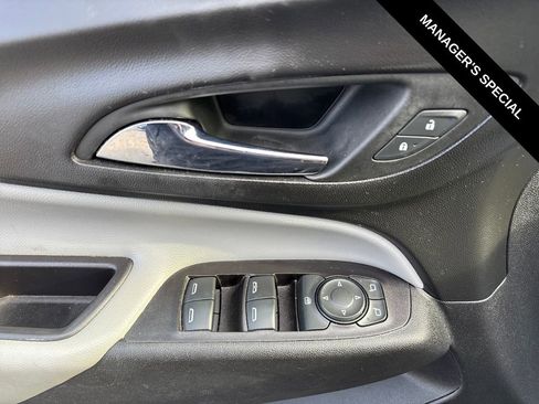 Used 2020 Chevrolet Equinox LS w/ LS Convenience Package AWD/4WD image 15