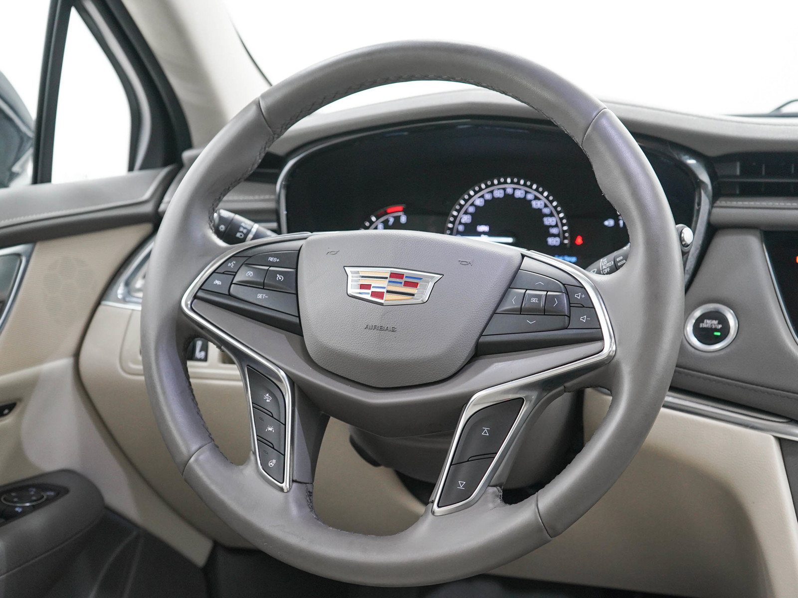 Used 2019 Cadillac XT5 Luxury AWD/4WD image 17