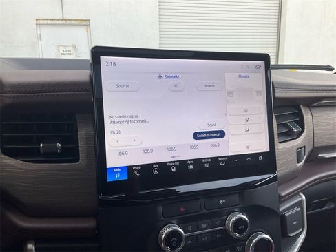 Used 2023 Ford Expedition Max Limited image 21