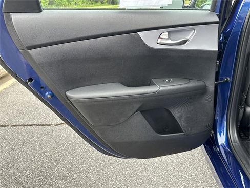 Used 2022 Kia Forte LXS image 22