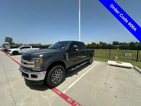 Used 2019 Ford F250 Lariat w/ Lariat Ultimate Package AWD/4WD image 10