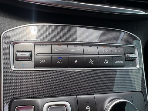 Used 2022 Hyundai Santa Fe XRT FWD image 18
