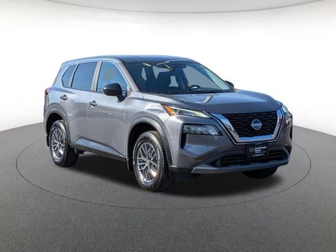 Used 2023 Nissan Rogue S AWD/4WD image 3