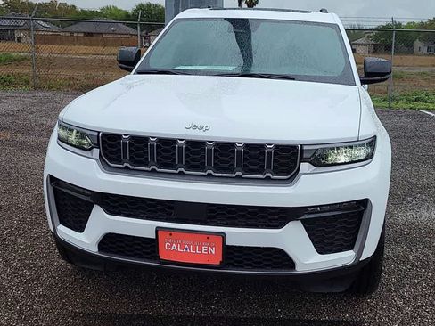 New 2026 Jeep Grand Cherokee L Limited AWD/4WD image 3