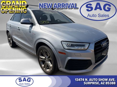 Used 2016 Audi Q3 2.0T Prestige w/ Prestige Package image 1