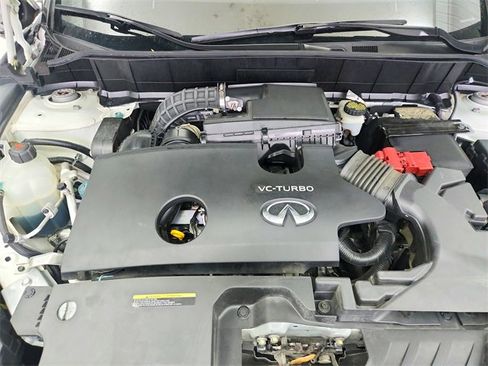 Used 2021 INFINITI QX50 Luxe w/ Appearance Package image 17