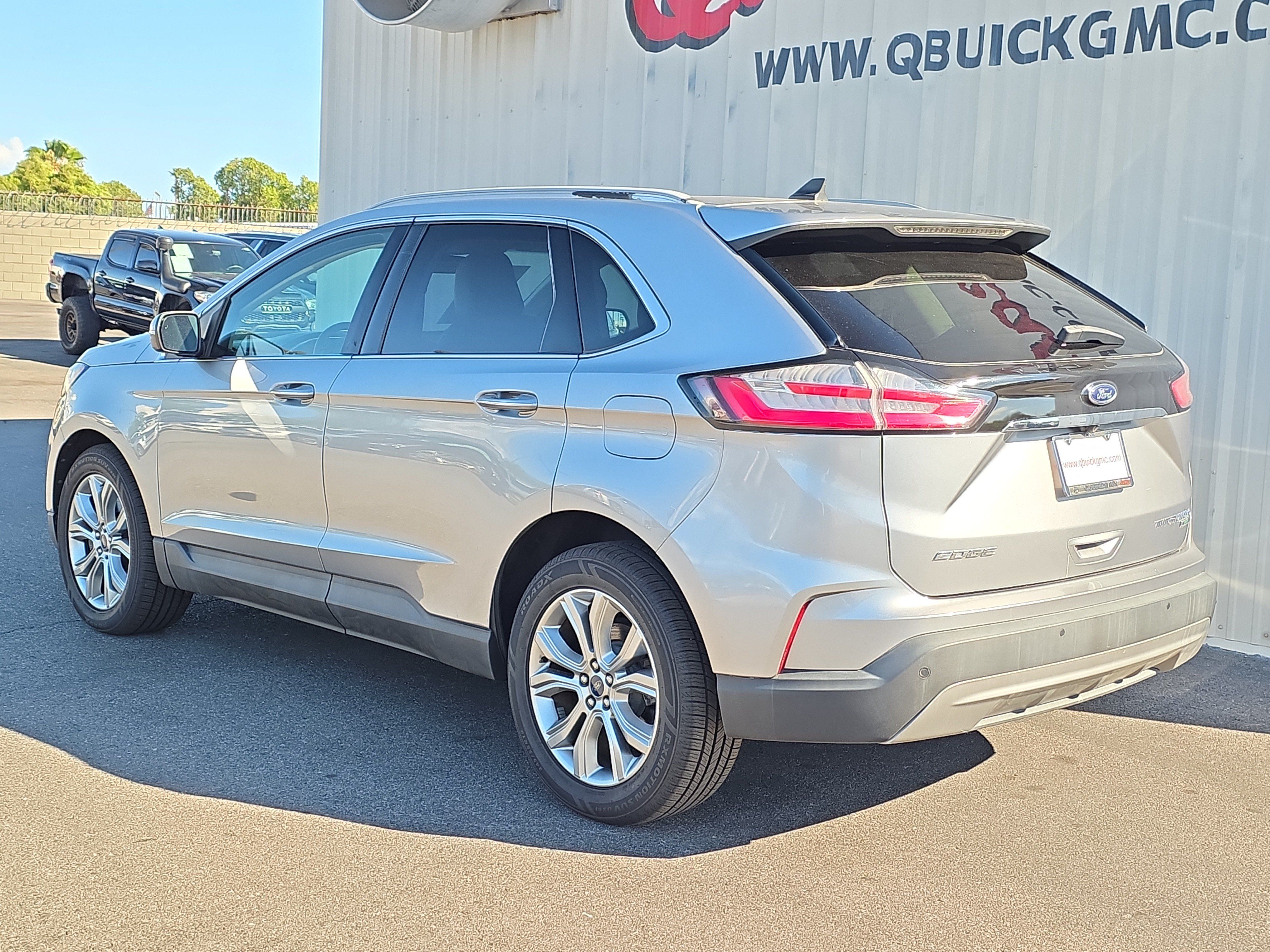 Used 2020 Ford Edge Titanium w/ Cargo Accessory Package AWD/4WD image 5