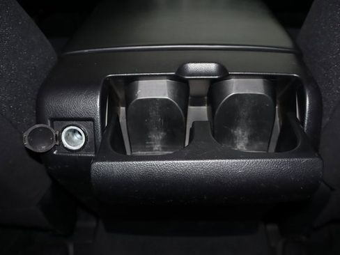 Used 2013 Toyota Tundra 4x4 Double Cab image 32