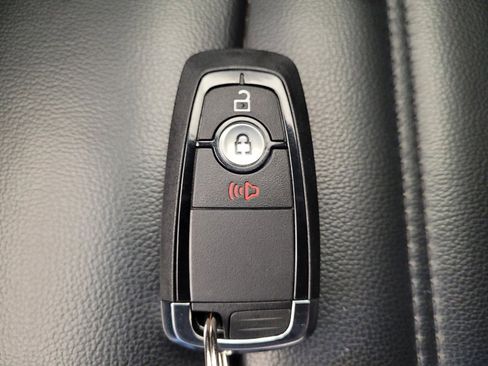 Used 2024 Ford Edge SEL image 32