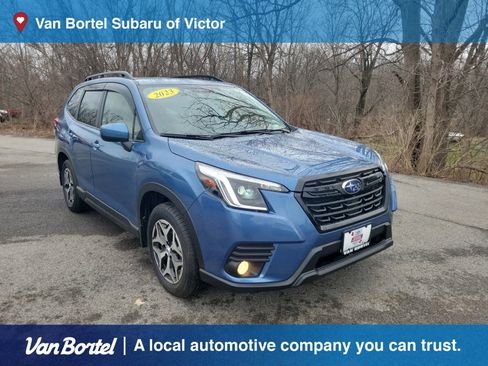Certified 2023 Subaru Forester Premium AWD/4WD image 7