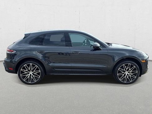 Used 2024 Porsche Macan image 4