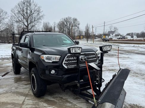 Used 2016 Toyota Tacoma 4x4 Access Cab image 7