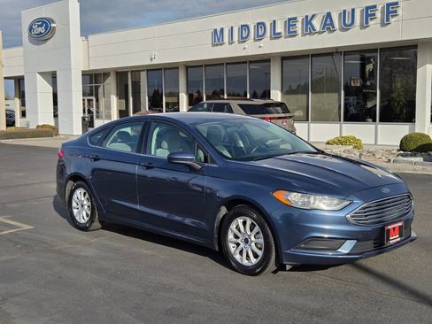 Used 2018 Ford Fusion S image 1