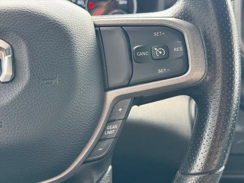 Used 2024 RAM 2500 Tradesman w/ Chrome Appearance Group AWD/4WD image 17