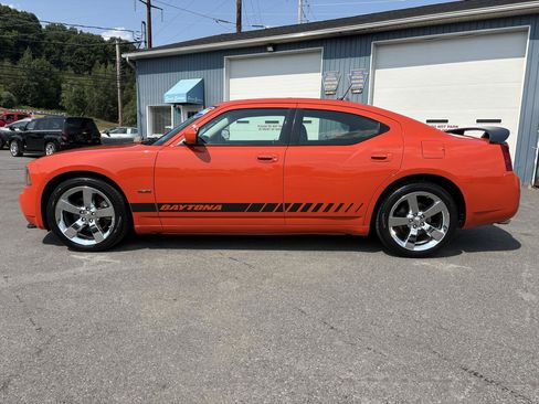 Used 2008 Dodge Charger R/T RWD image 2