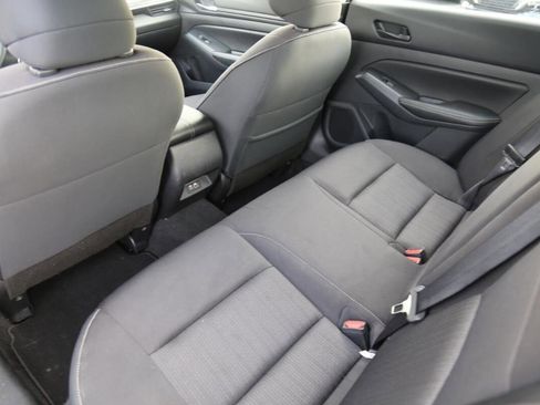 Used 2025 Nissan Altima 2.5 SV image 17