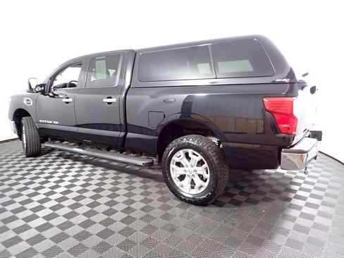Used 2016 Nissan Titan SL image 15