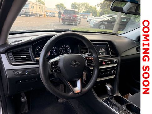 Used 2018 Hyundai Sonata SE FWD image 13