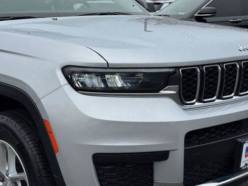 Used 2023 Jeep Grand Cherokee L Laredo AWD/4WD image 7