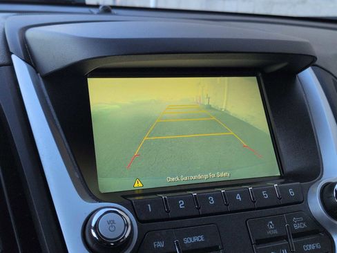 Used 2016 Chevrolet Equinox LTZ w/ Enhanced Convenience Package image 32