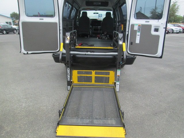 Used 2012 Ford E-250 and Econoline 250 Extended w/ PWR Group RWD image 11